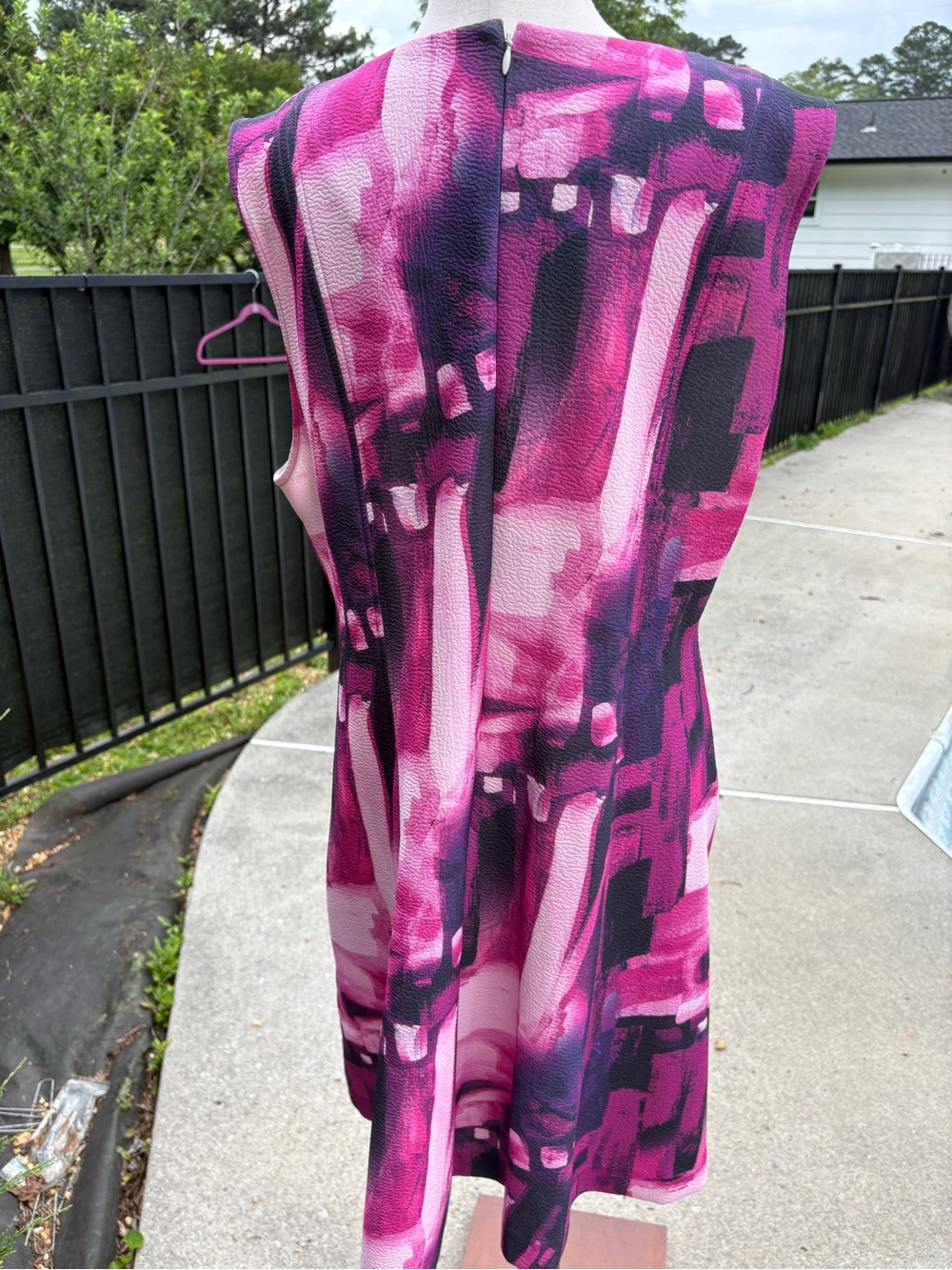N Natori Brushstroke Pleated Scuba Crepe Mini Dress Magenta Sz 16 - Picture 3 of 7